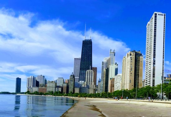 North Ave Beach Chicago quiet sunny day